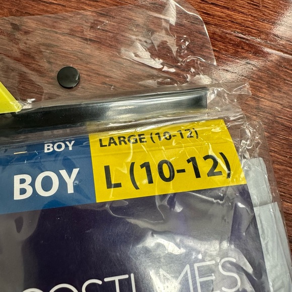 MorphCostumes Glow Alien. ( Glows in the dark) - Picture 3 of 8